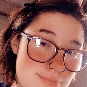 Meet your Posher, Harmony